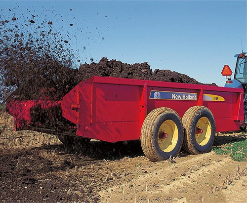 New Holland Ag Dry Manure Spreaders